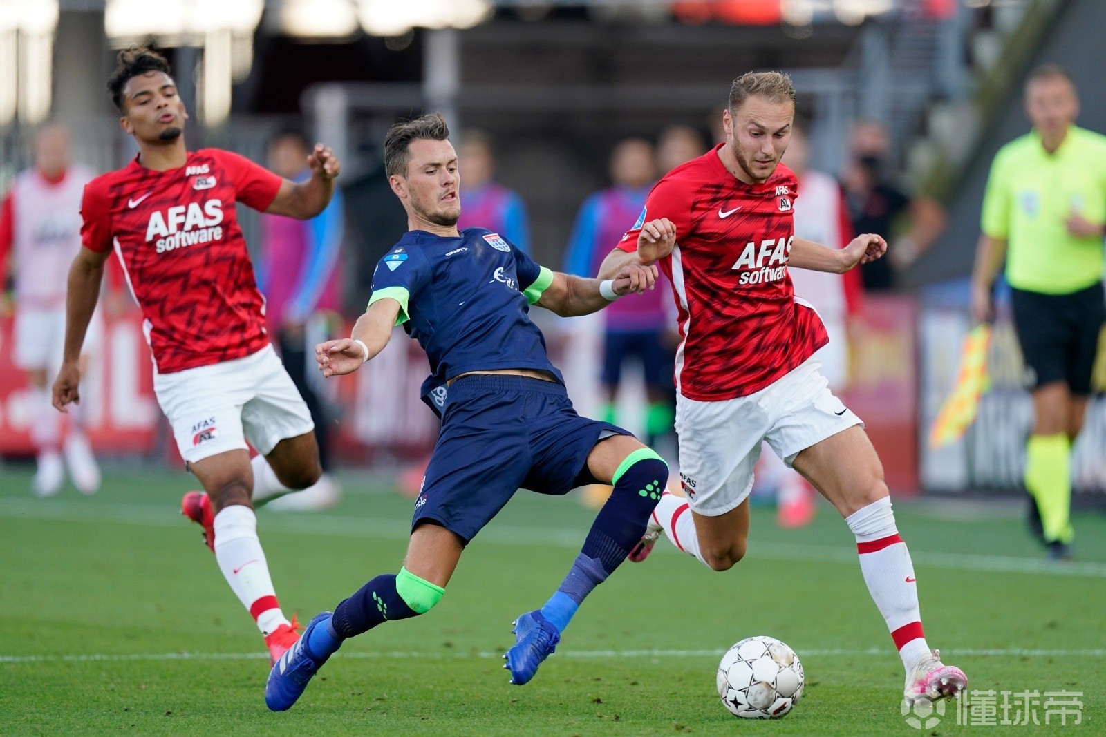 集结日密尔沃基雄鹿备战荷甲，绝杀压哨细节曝光，话题不断，数据趋势出现新变化